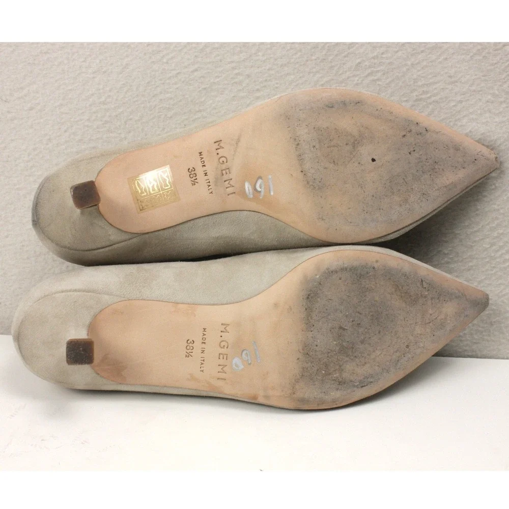 M.Gemi The Marzia 35 Pumps 38.5 Light Oatmeal Suede Pointed Toe Kitten Heel